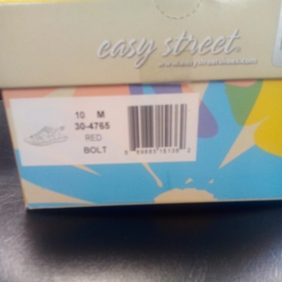 NEW Easy Street Red Bolt Slingback Sandals  Size 10 New w/box - Picture 3 of 7